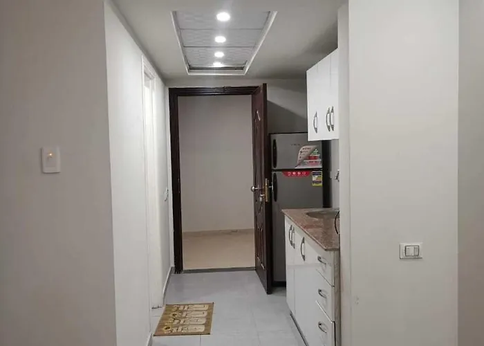 Seaview Steps From Downtown, Free Wifi Appartement Hurghada