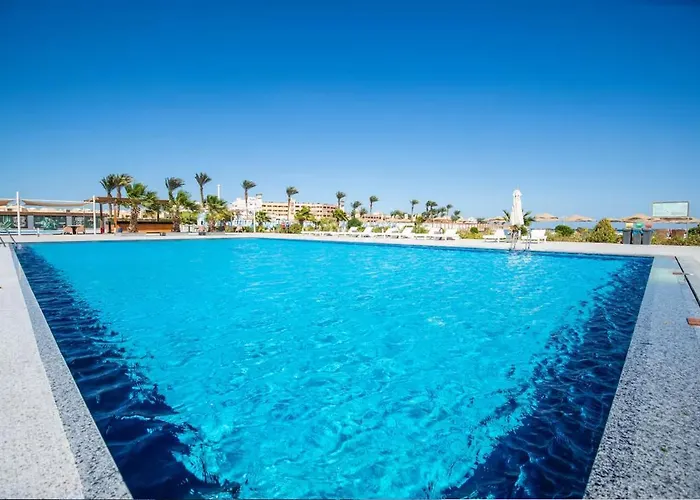 Seaview Steps From Downtown, Free Wifi * Hurghada